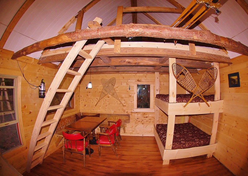 Au Diable Vert « Jeremy Fisher » (&copy;Au Diable Vert « Station de montagne »)