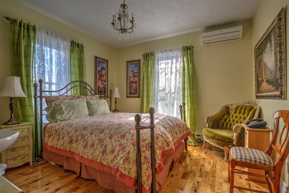 Chambre Jardin des Tuileries (&copy;Auberge Marquis de Montcalm)