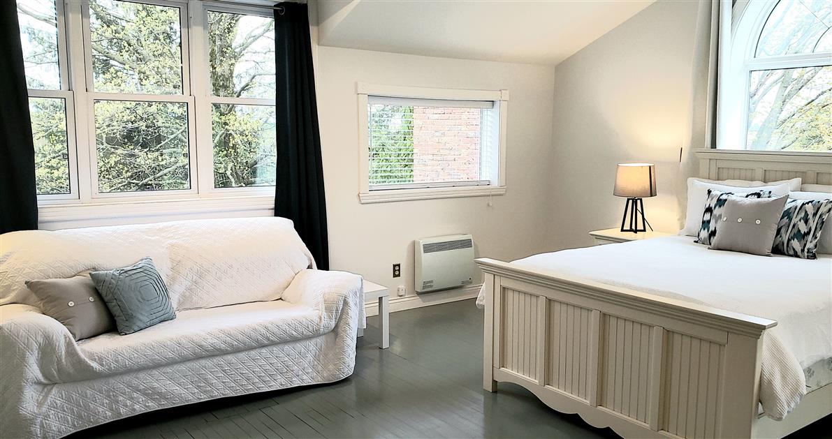 Un aperçu de nos chambres: La suite du sommelier_3 (&copy;AUBERGE DU VIGNOBLE BROMONT)