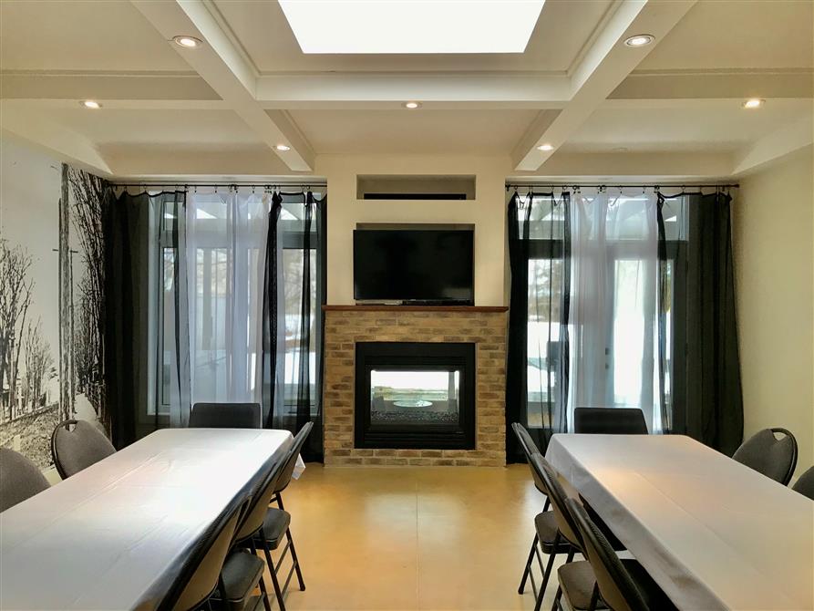 Salle de reception (&copy;NUITS ST-GEORGES)