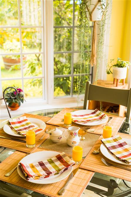 Verrière où le déjeuner est servi (&copy;Charles Dion Photographe)