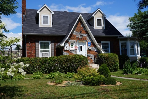 Façade du gîte (&copy;Au coq du bonheur)