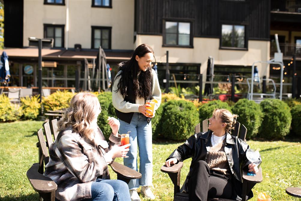 Terrasse de printemps (&copy;Burger Pub )