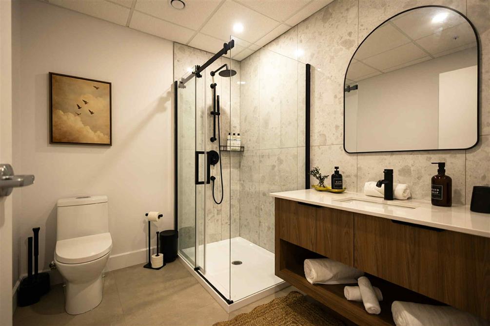 salle de bain 301 (&copy;La capitainerie du Lac Mégantic)