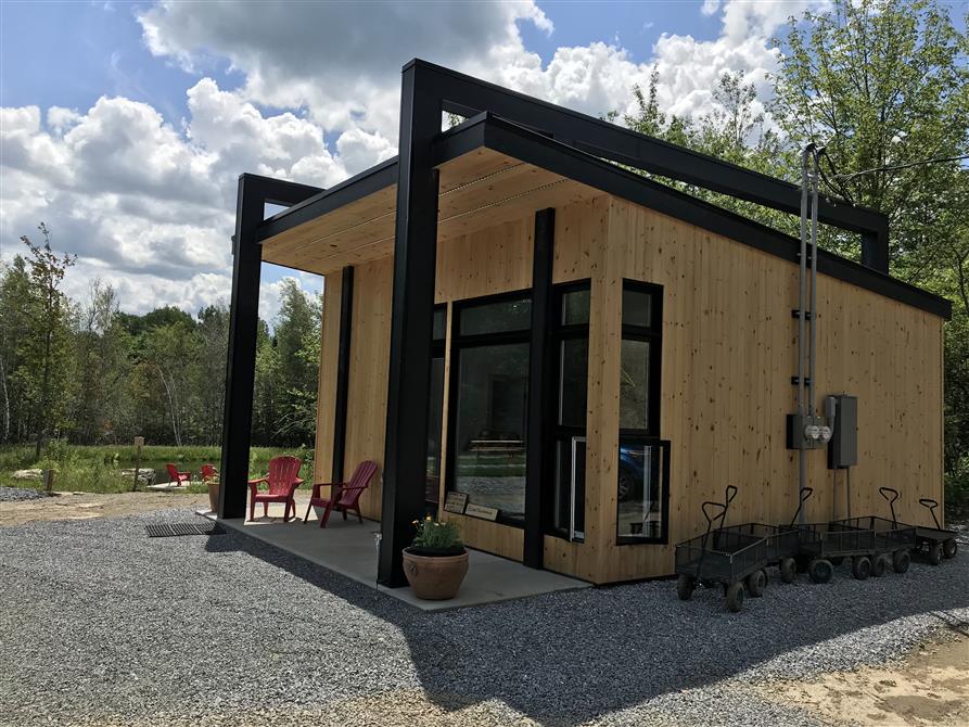 laocabines-bloc_sanitaire_accueil (&copy;Laö Cabines)