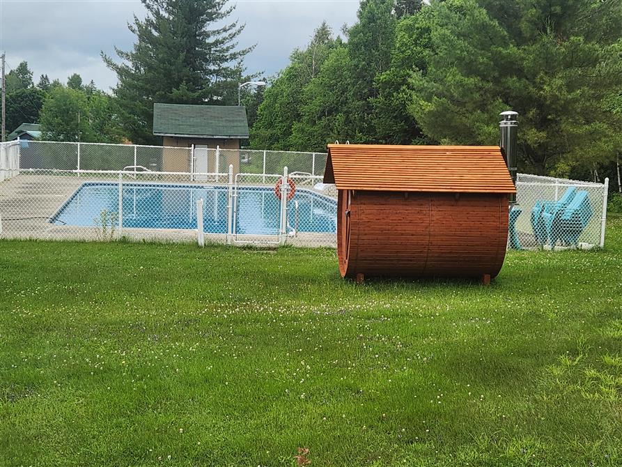 SAUNAPISCINE (&copy;omshamwe)